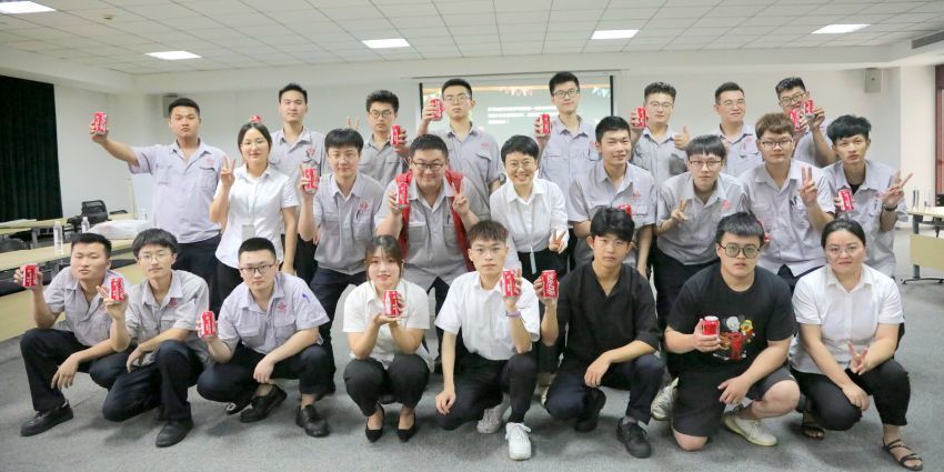 2020届顶岗实习生座谈会在国茂股份精彩进行 2020届顶岗实习生座谈会在国茂股份精彩进行